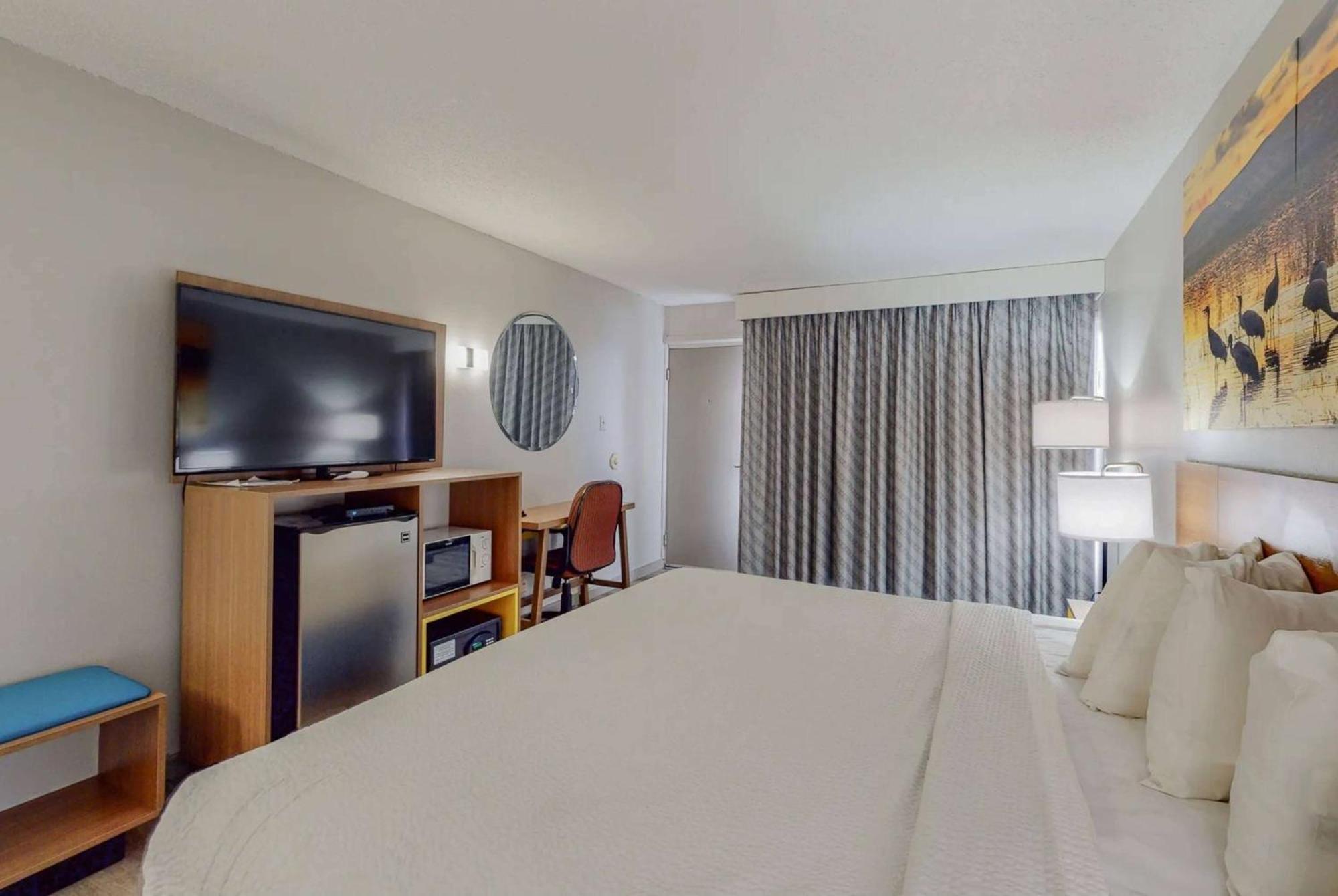 Days Inn By Wyndham סוקורו מראה חיצוני תמונה